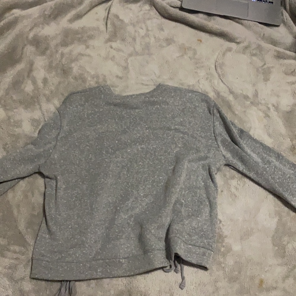 Cropped gray pullover - Picture 3 of 4